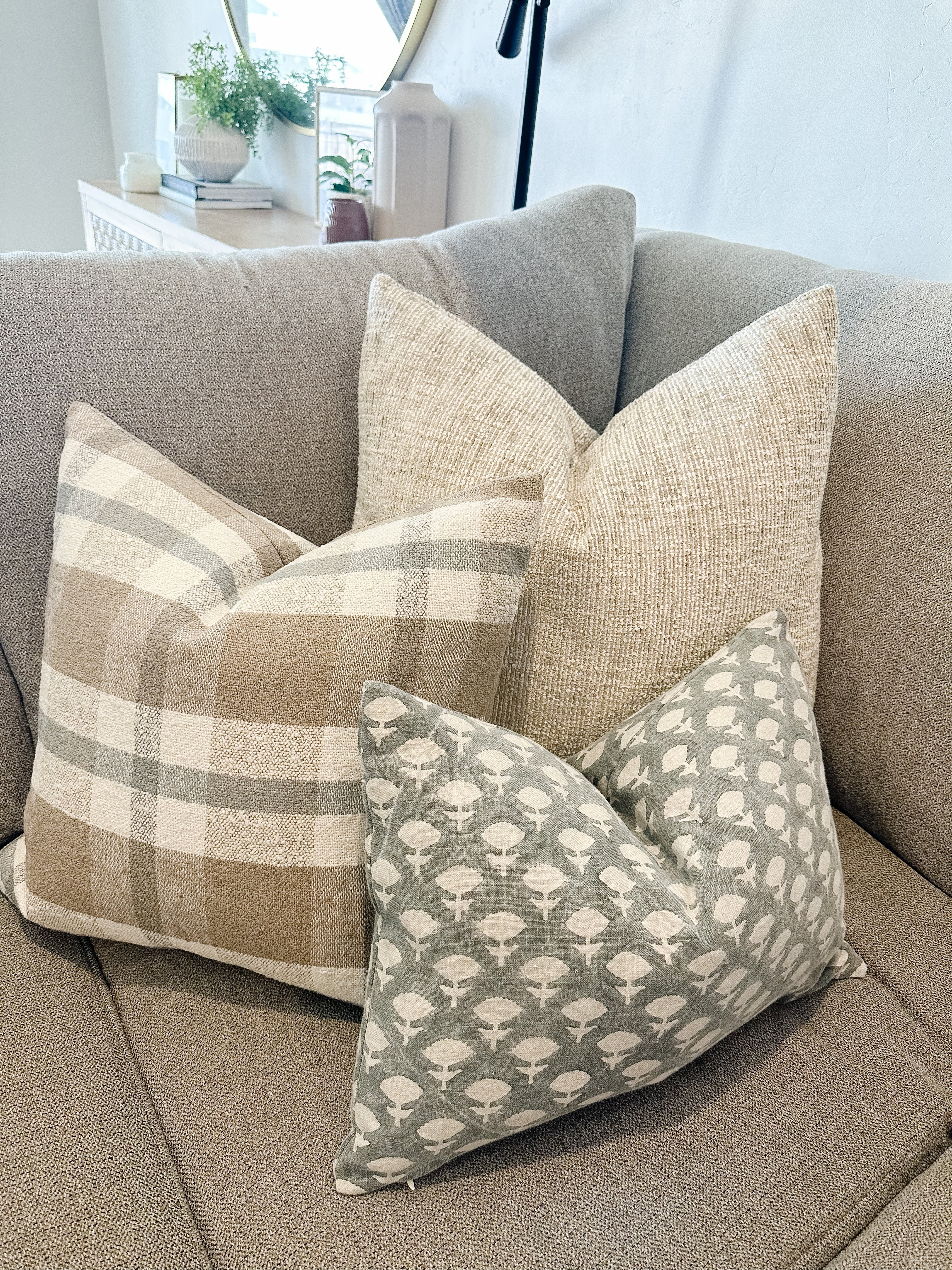 Evelyn Floral Pillow Cover